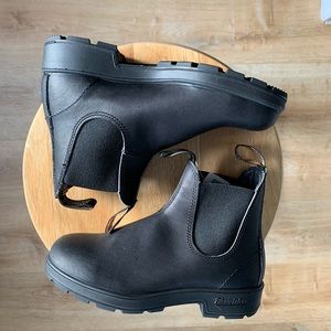 Blundstone chealsea #510 US women 6 black